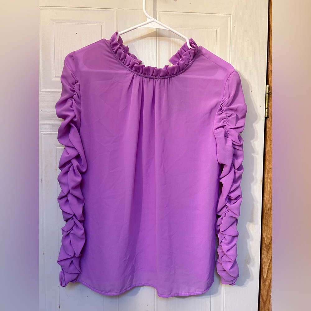 Fashion Nova Scrunch Sleeve Top